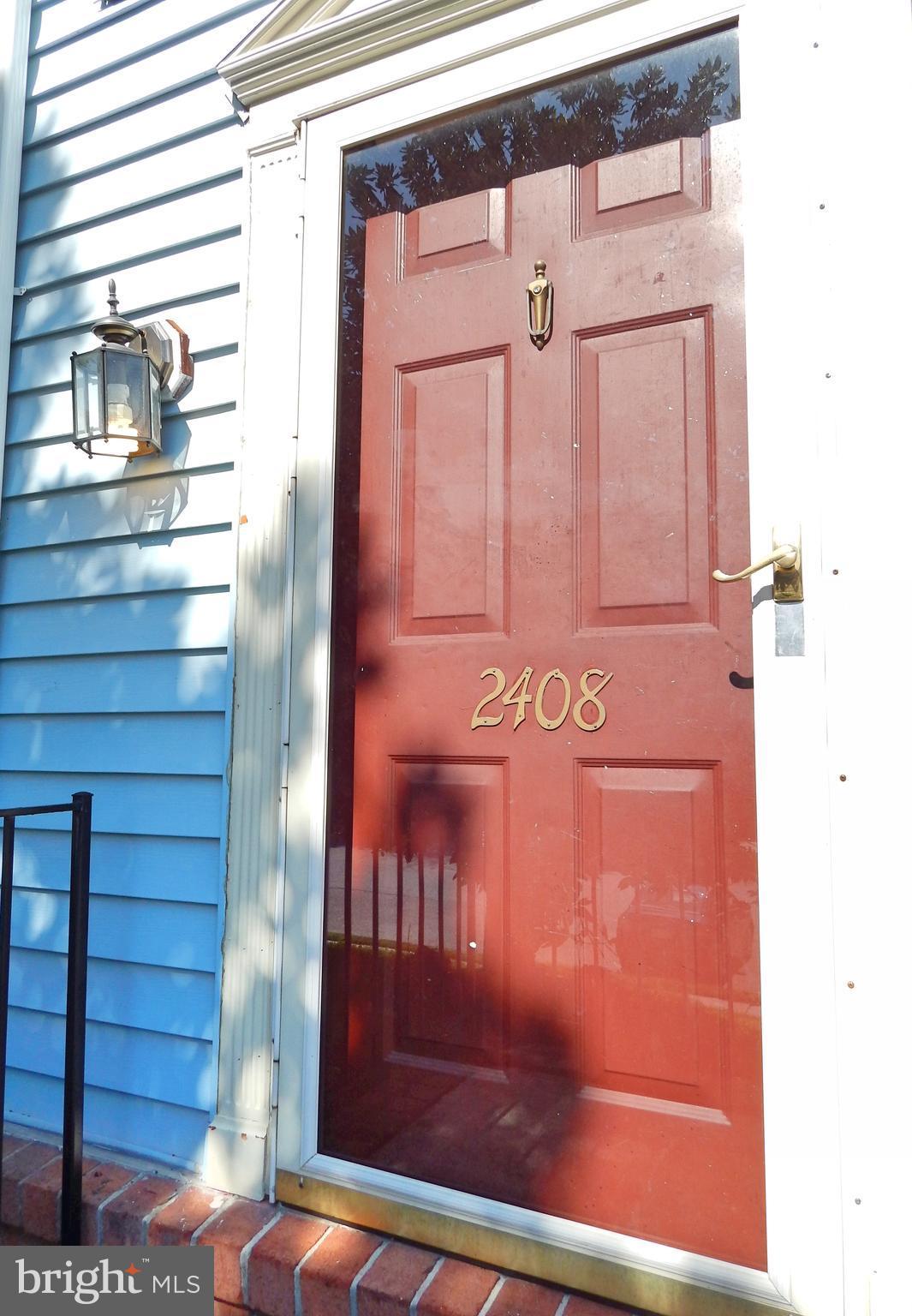 2408 Potterfield Road Baltimore, MD 21244 - Photo 7 of 30 Come on in...