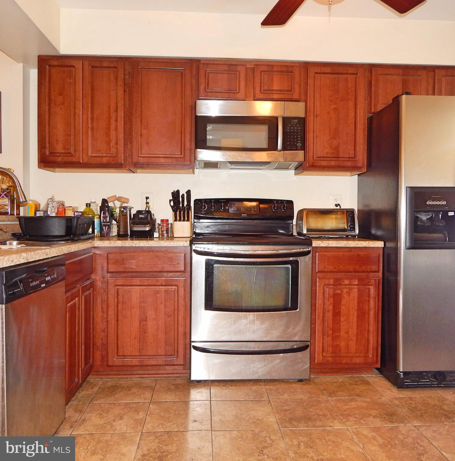 2408 Potterfield Road Baltimore, MD 21244 - Photo 10 of 30 Kitchen