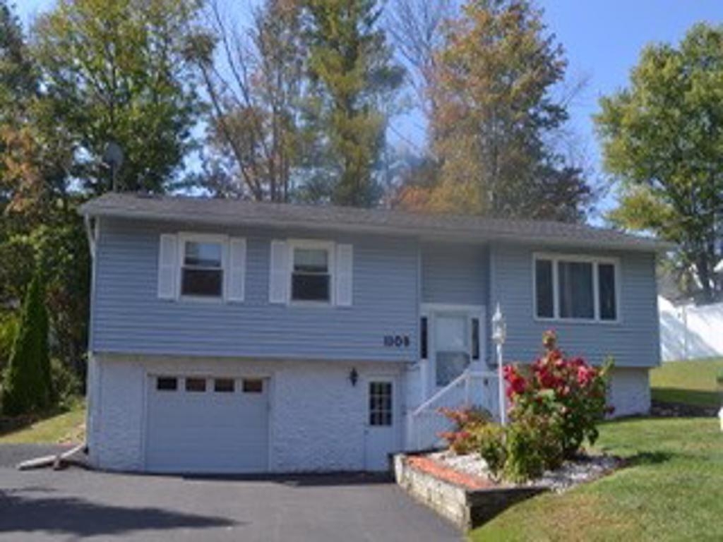 1109 Frost Road Endicott, NY 13760 - Photo 1 of 30 Gallery Image 1