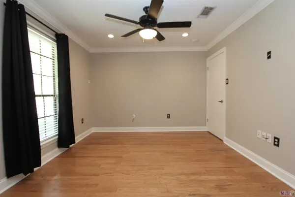 $2,300 | 4837 Front Royal Drive, St. George, LA 70817