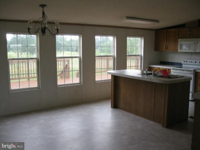 7412 Sumerduck Road Remington, VA 22734 - Photo 6 of 19 Kitchen
