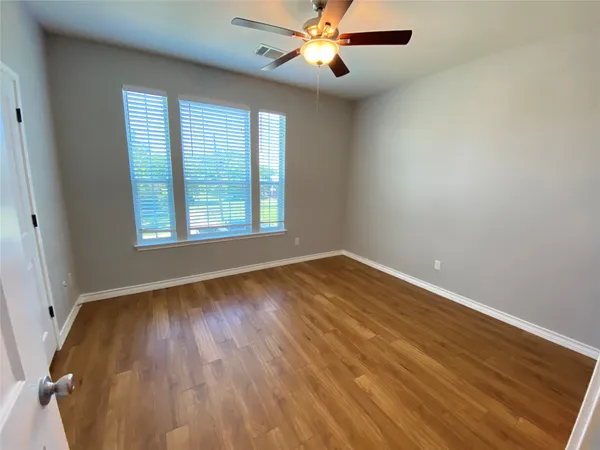 $1,475 | 400 West Street, Unit C, Hutto, TX 78634