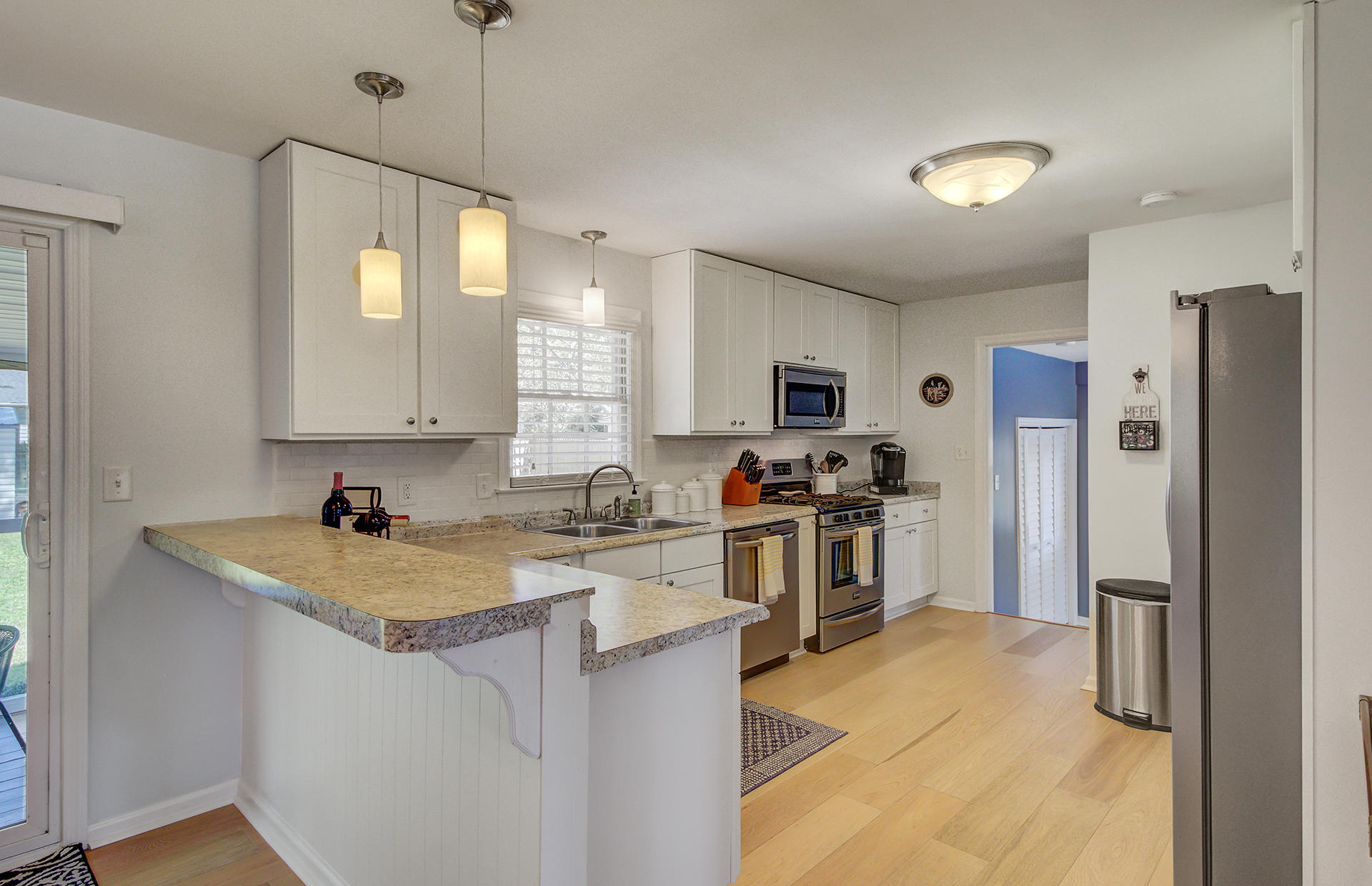 1058 Harbor View Road Charleston, SC 29412 - Photo 14 of 45 13