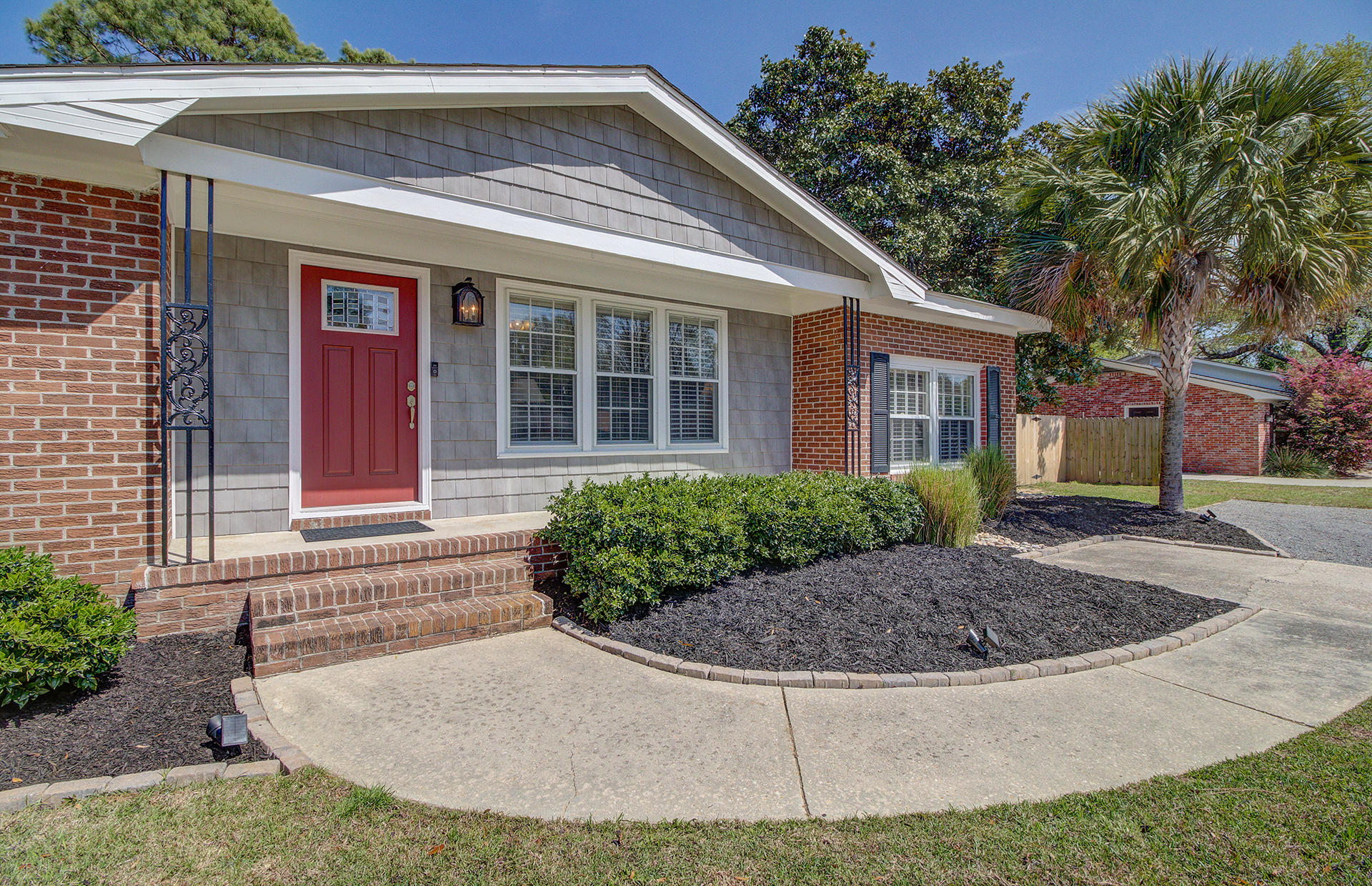 1058 Harbor View Road Charleston, SC 29412 - Photo 3 of 45 5