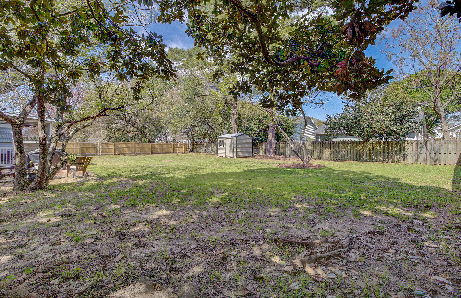 1058 Harbor View Road Charleston, SC 29412 - Photo 33 of 45 32