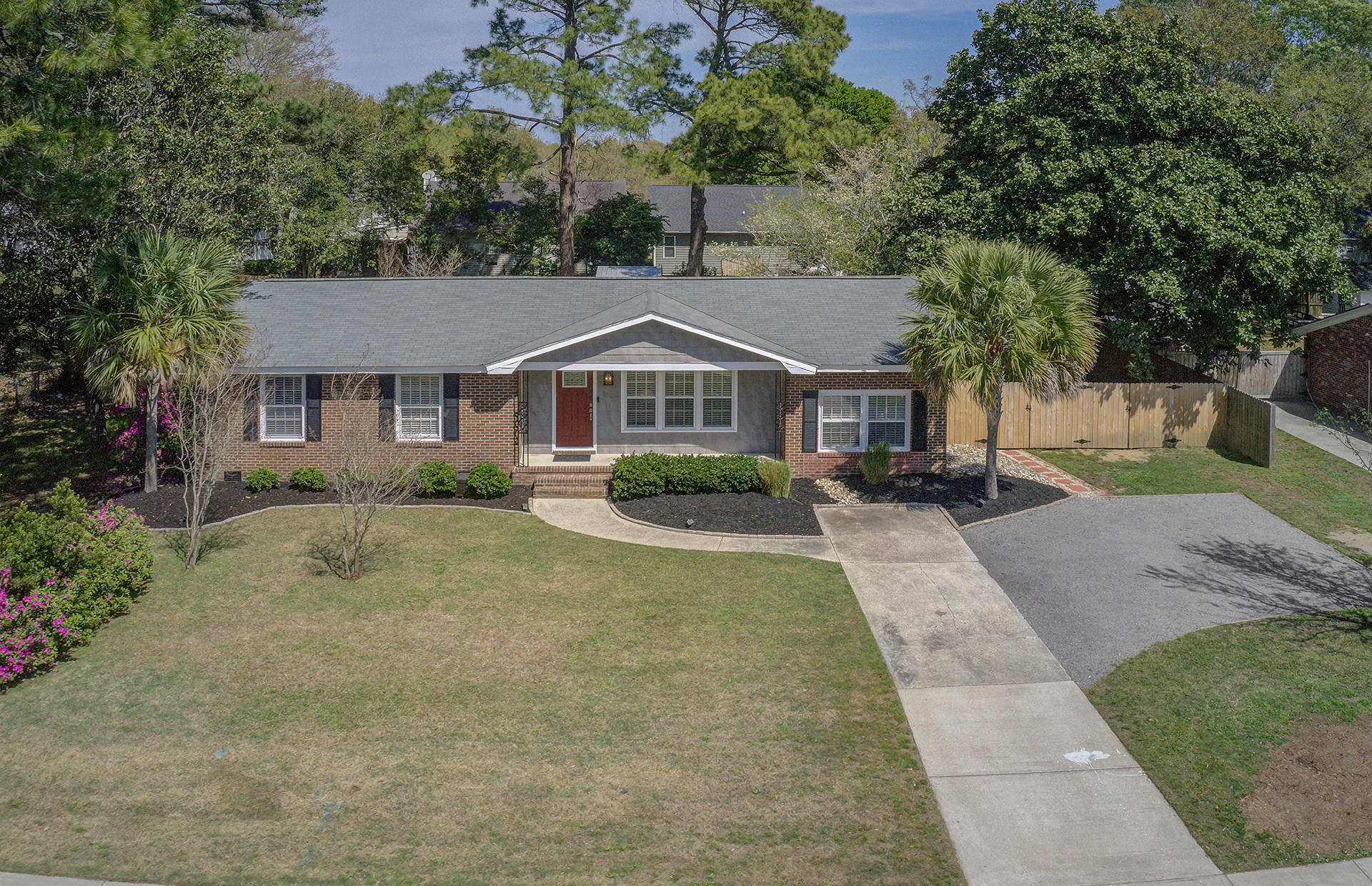 1058 Harbor View Road Charleston, SC 29412 - Photo 38 of 45 37