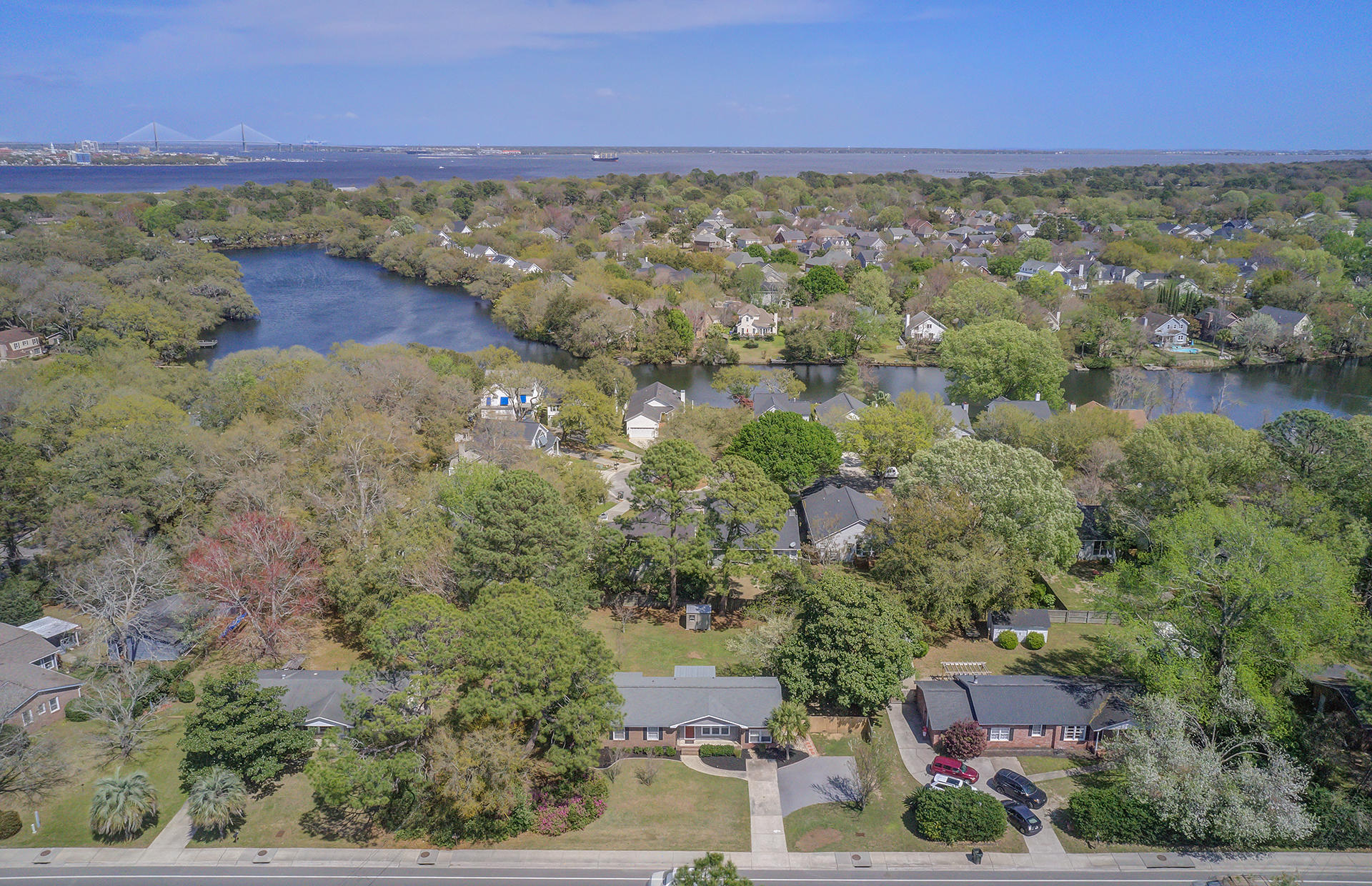 1058 Harbor View Road Charleston, SC 29412 - Photo 42 of 45 41