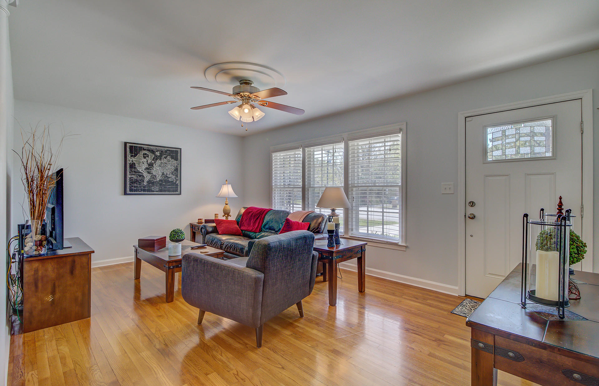 1058 Harbor View Road Charleston, SC 29412 - Photo 8 of 45 7