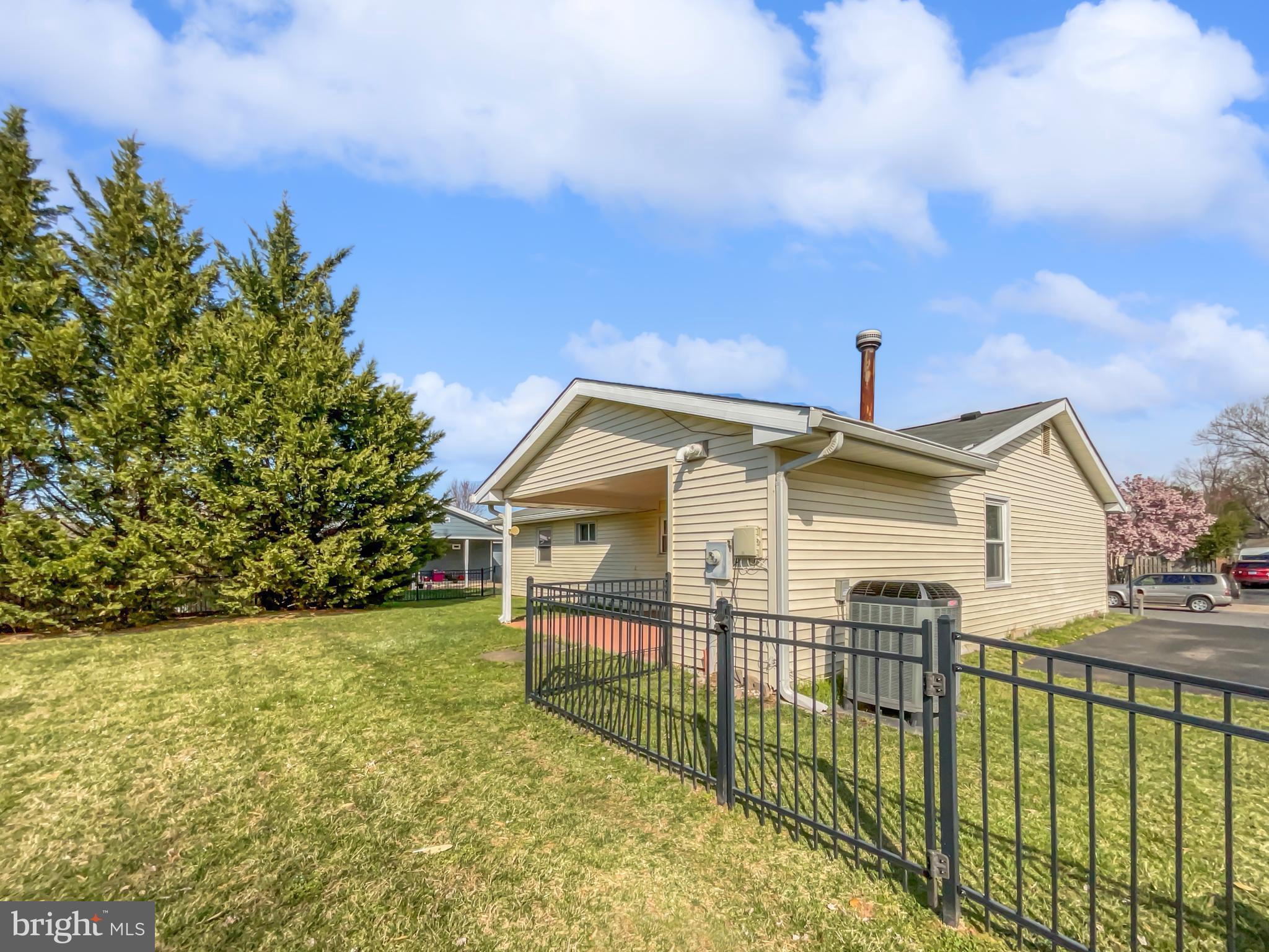 723 North York Road Sterling, VA 20164 - Photo 41 of 42 Gallery Image 41