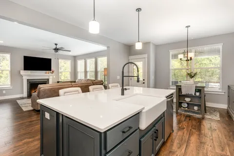 $747,900 | 203 Caroline Way, Mount Juliet, TN 37122