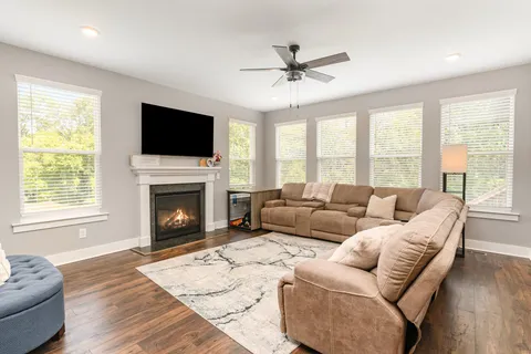 $747,900 | 203 Caroline Way, Mount Juliet, TN 37122