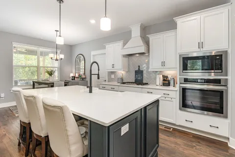 $747,900 | 203 Caroline Way, Mount Juliet, TN 37122