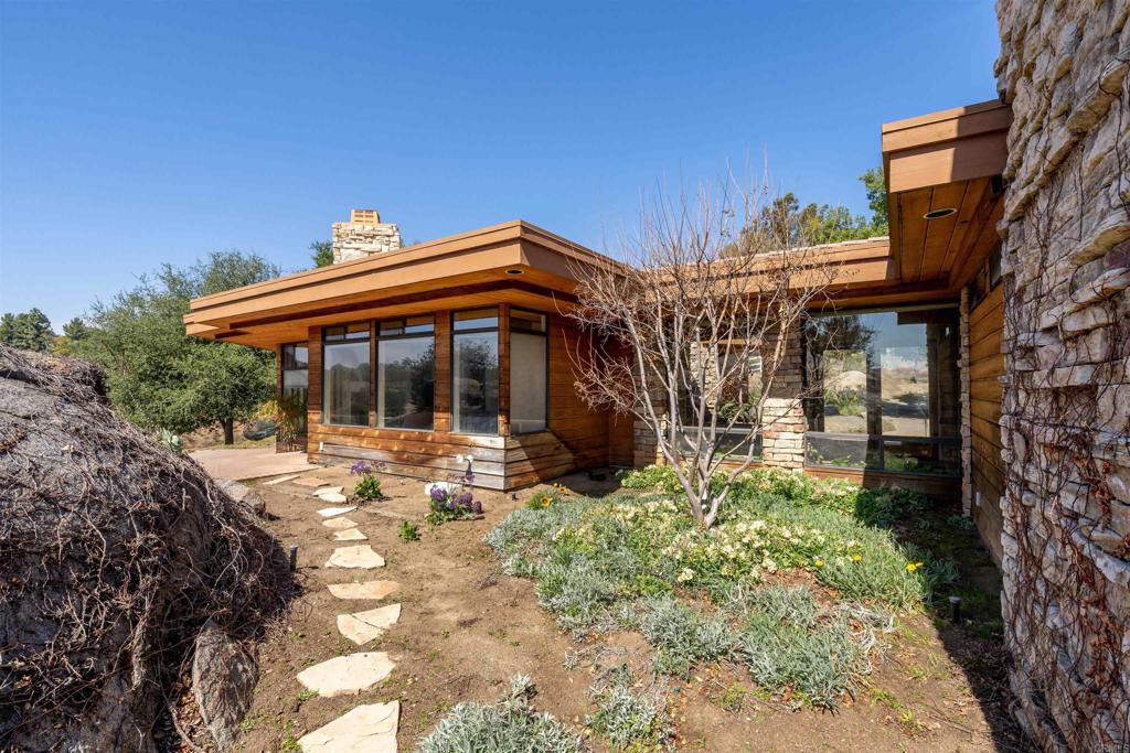 2436 Camino Del Vecino Alpine, CA 91901 - Photo 34 of 38