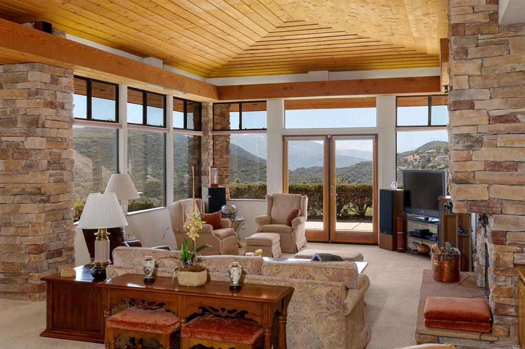 2436 Camino Del Vecino Alpine, CA 91901 - Photo 10 of 38