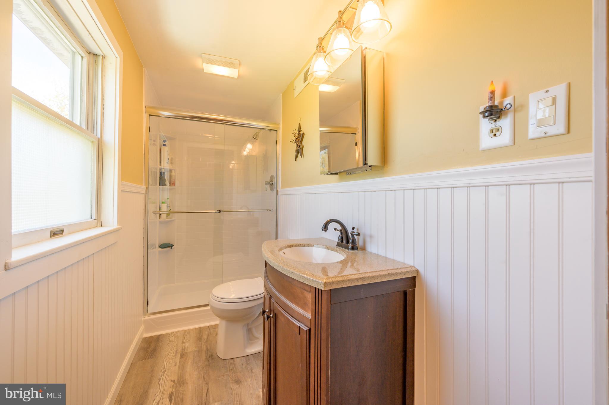 778 Halteman Road Souderton, PA 18964 - Photo 14 of 29 Primary bedroom ensuite bathroom