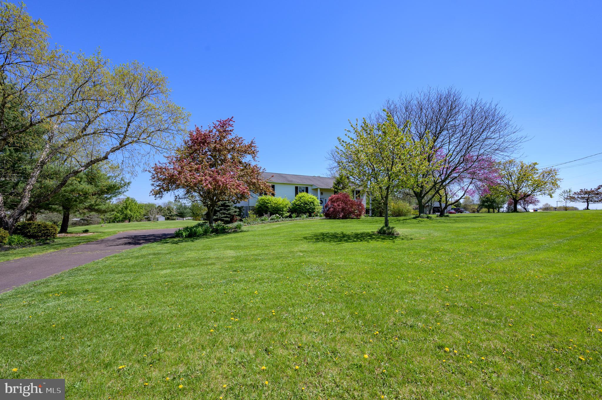 778 Halteman Road Souderton, PA 18964 - Photo 24 of 29 Front yard