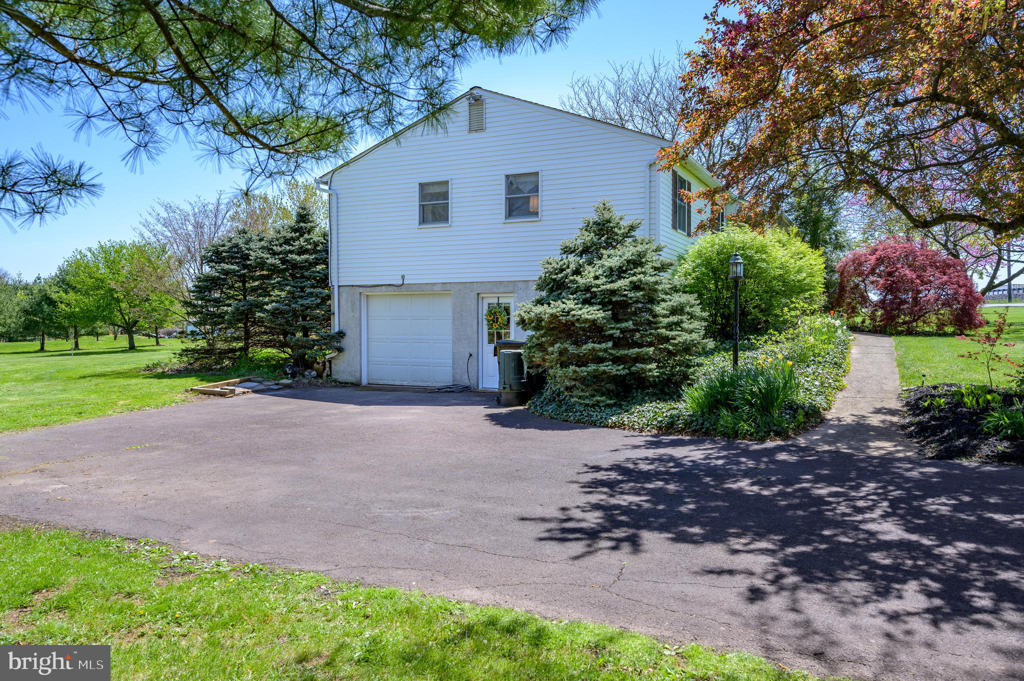 778 Halteman Road Souderton, PA 18964 - Photo 26 of 29 Attached garage