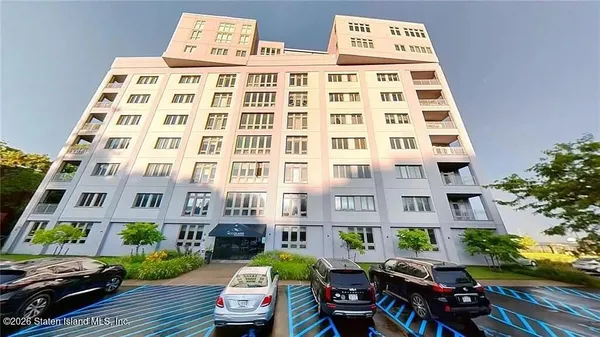 $399,999 | 90 Bay Street Landing, Unit 7H | St. George