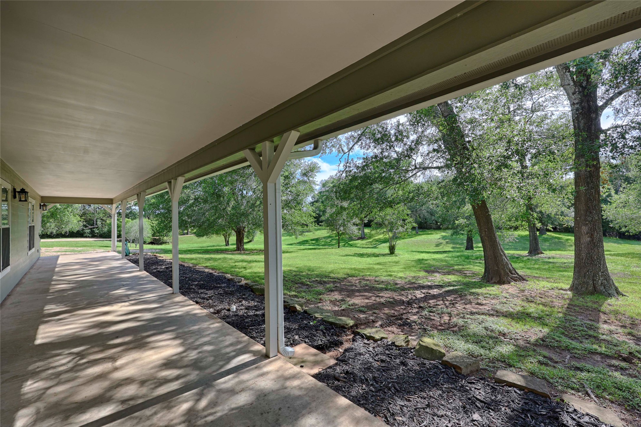 3545 East I- 10 Frontage Road Schulenburg, TX 78956 - Photo 39 of 40 a view of a yard with porch and a backyard