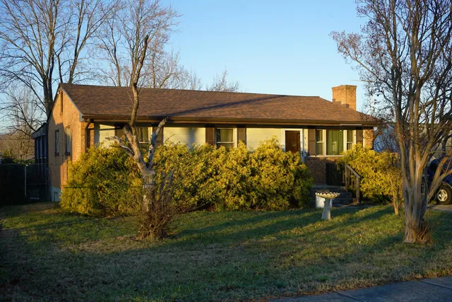 $185,000 | 934 Pocahontas Avenue Northeast, Roanoke, VA 24012