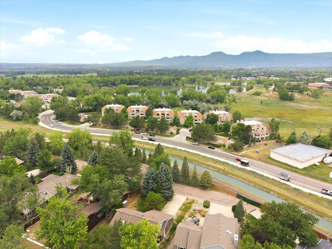 4945 Twin Lakes Road, Unit 46 Boulder, CO 80301 - Photo 4 of 42 Enjoy an unbeatable Gunbarrel location just minutes to Boulder, Longmont, and endless outdoor recreation.