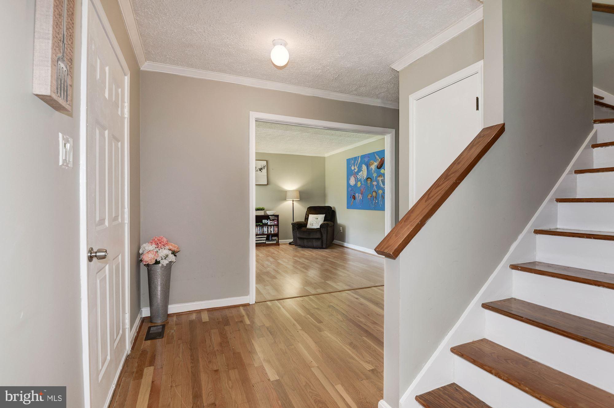 43863 Lost Corner Road Leesburg, VA 20176 - Photo 3 of 58 Gallery Image 3