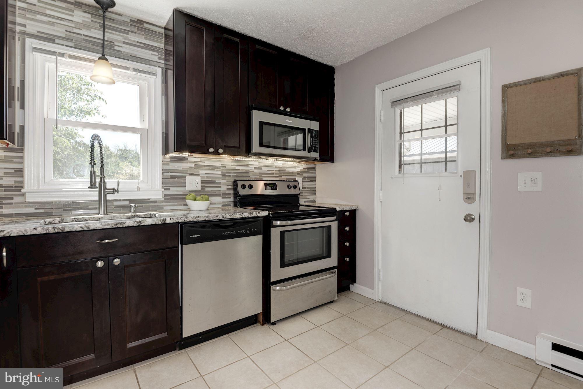 43863 Lost Corner Road Leesburg, VA 20176 - Photo 8 of 58 Gallery Image 8
