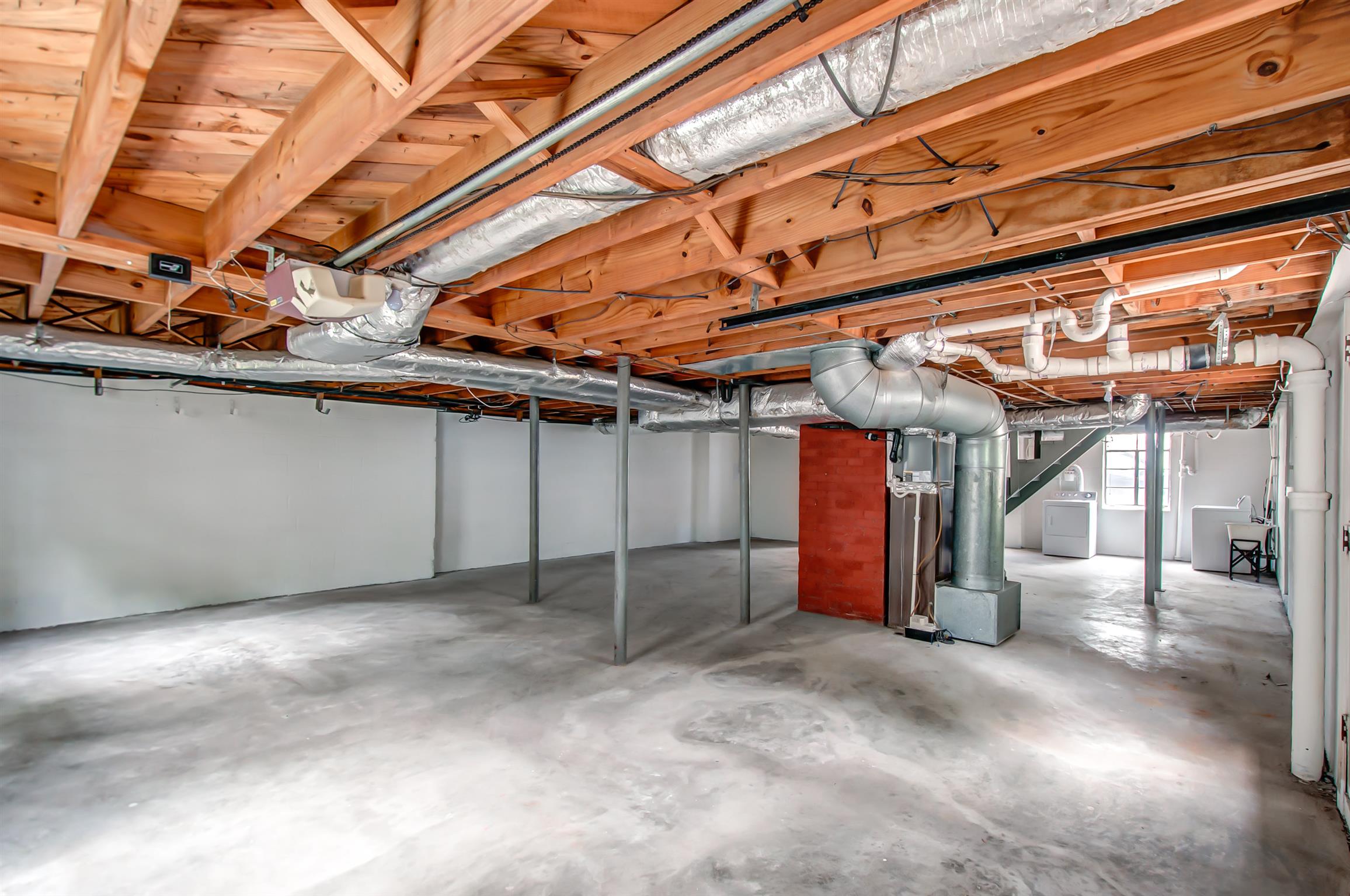4007 Murphy Road Nashville, TN 37209 - Photo 18 of 27 Loads of potential for this space.