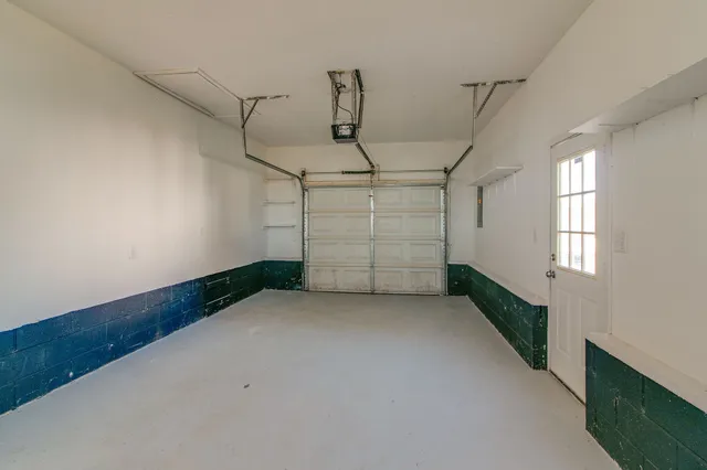 a view of a garage room
