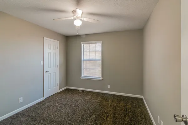 $1,350 | 113 Oak Tree Drive, Oak Grove, KY 42262