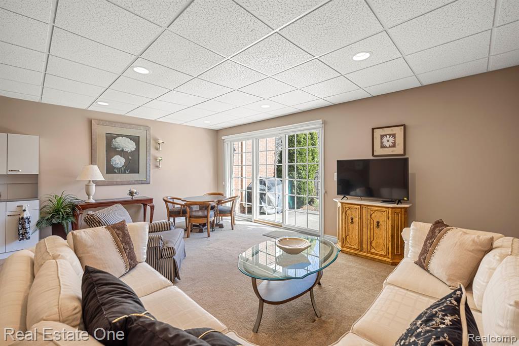 565 Andover Court Rochester Hills, MI 48306 - Photo 27 of 50