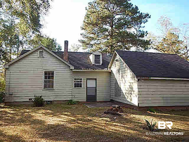 822 Lovelace Avenue Brewton, AL 36426 - Photo 2 of 13