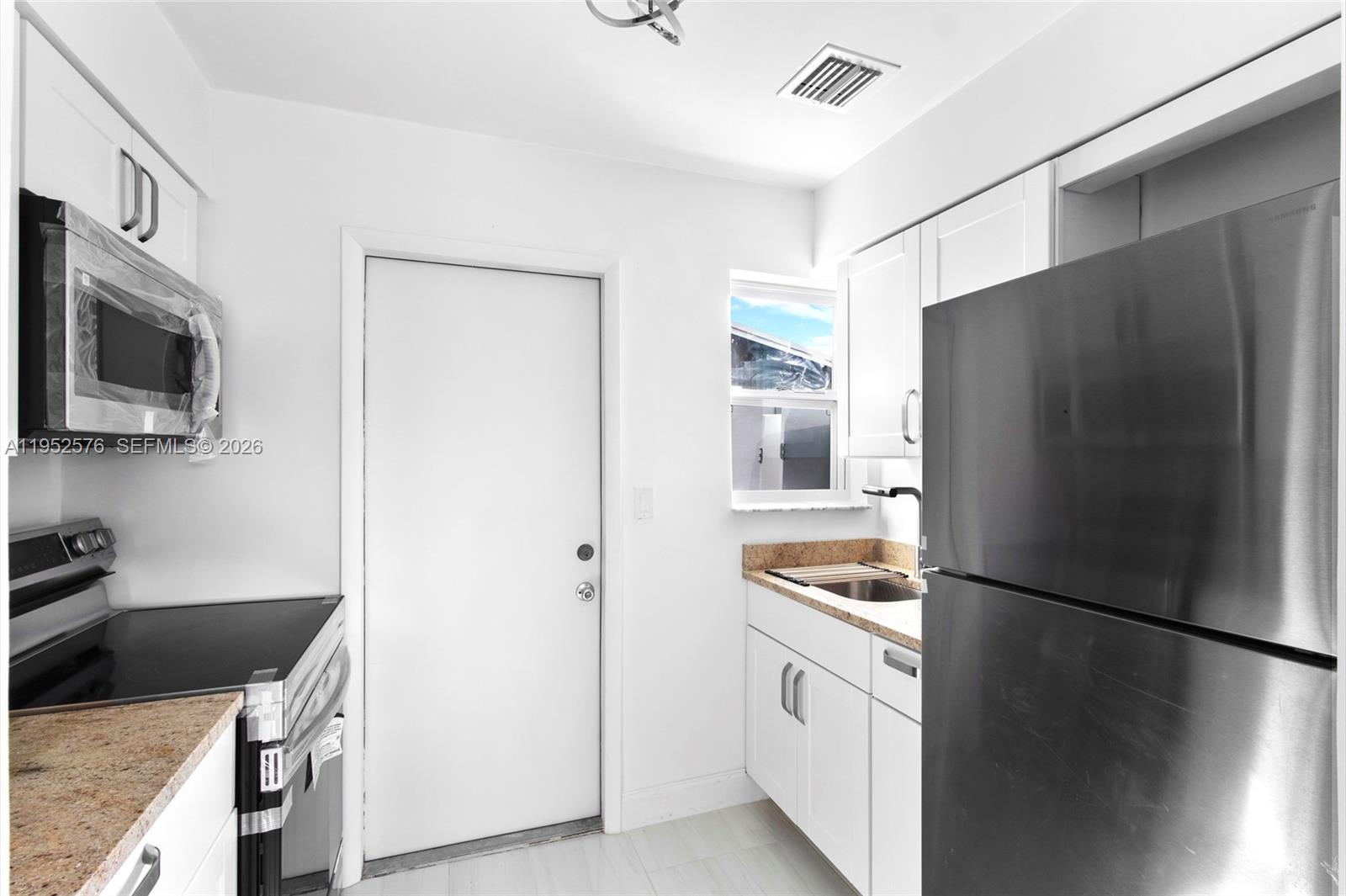 968 West 9th Street Riviera Beach, FL 33404 - Photo 17 of 61 Gallery Image 17