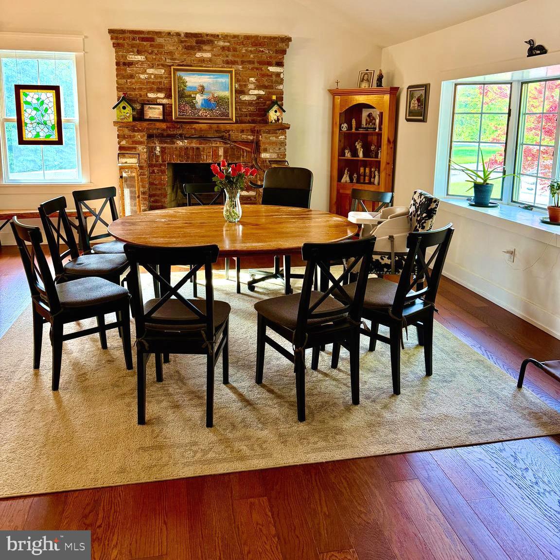 943 Sackettsford Road Warminster, PA 18974 - Photo 4 of 28 a view of a dining room with furniture window and wooden floor