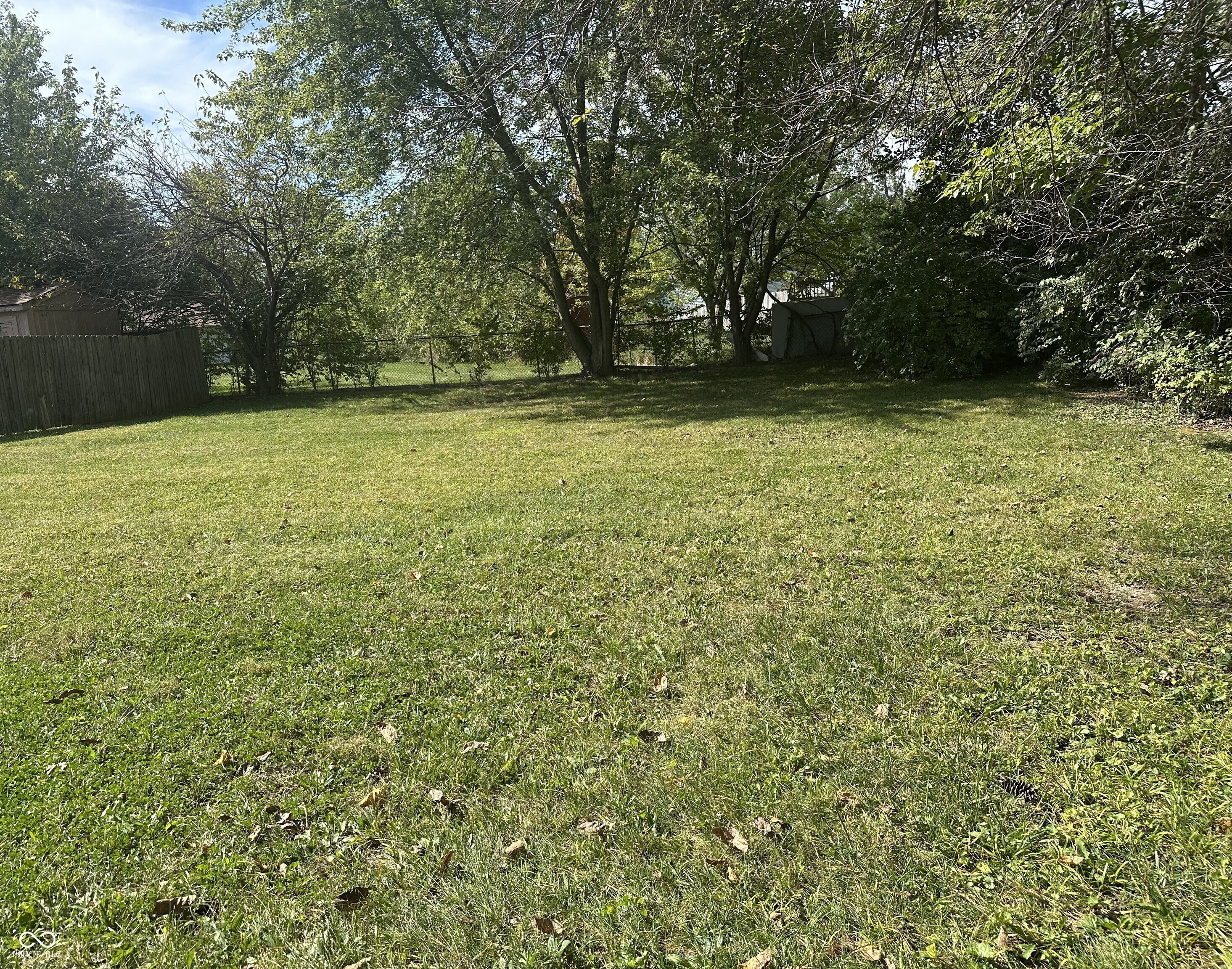 5240 Chisolm Trail Indianapolis, IN 46237 - Photo 18 of 24