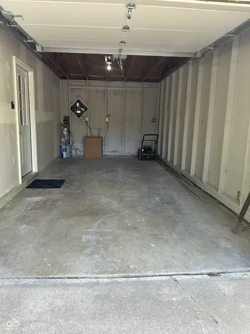 $229,900 | 5240 Chisolm Trail, Indianapolis, IN 46237