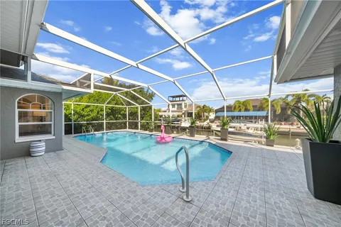 $875,000 | 1413 Southwest 43rd Terrace, Cape Coral, FL 33914