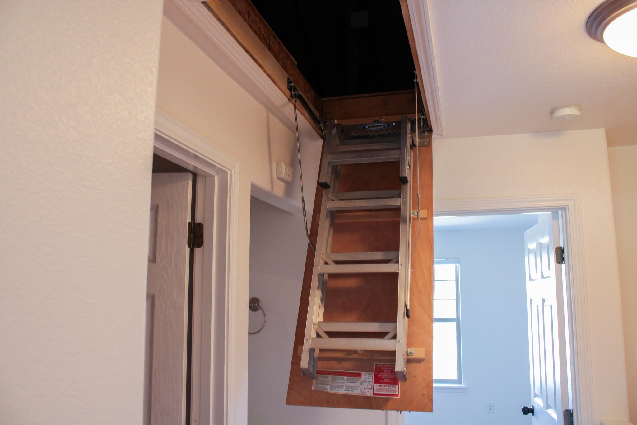 450 Midway Road, Unit 10 Medford, OR 97501 - Photo 19 of 20 IMG_2438-2-Enhanced-SR