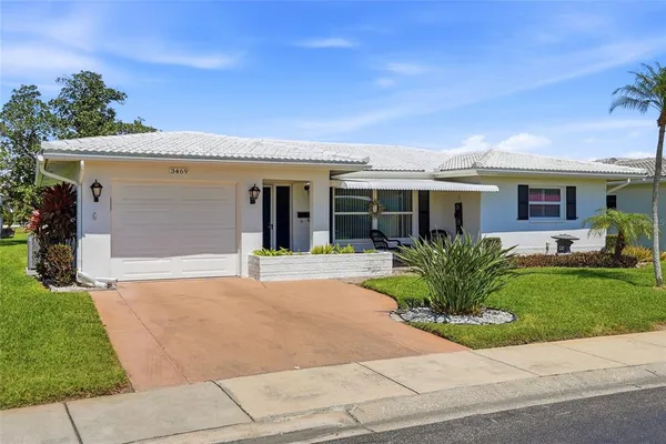 $345,000 | 3469 100th Avenue North, Unit 4, Pinellas Park, FL 33782