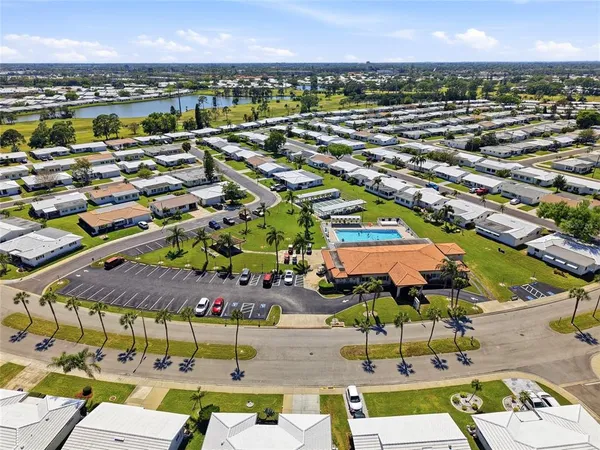 $345,000 | 3469 100th Avenue North, Unit 4, Pinellas Park, FL 33782