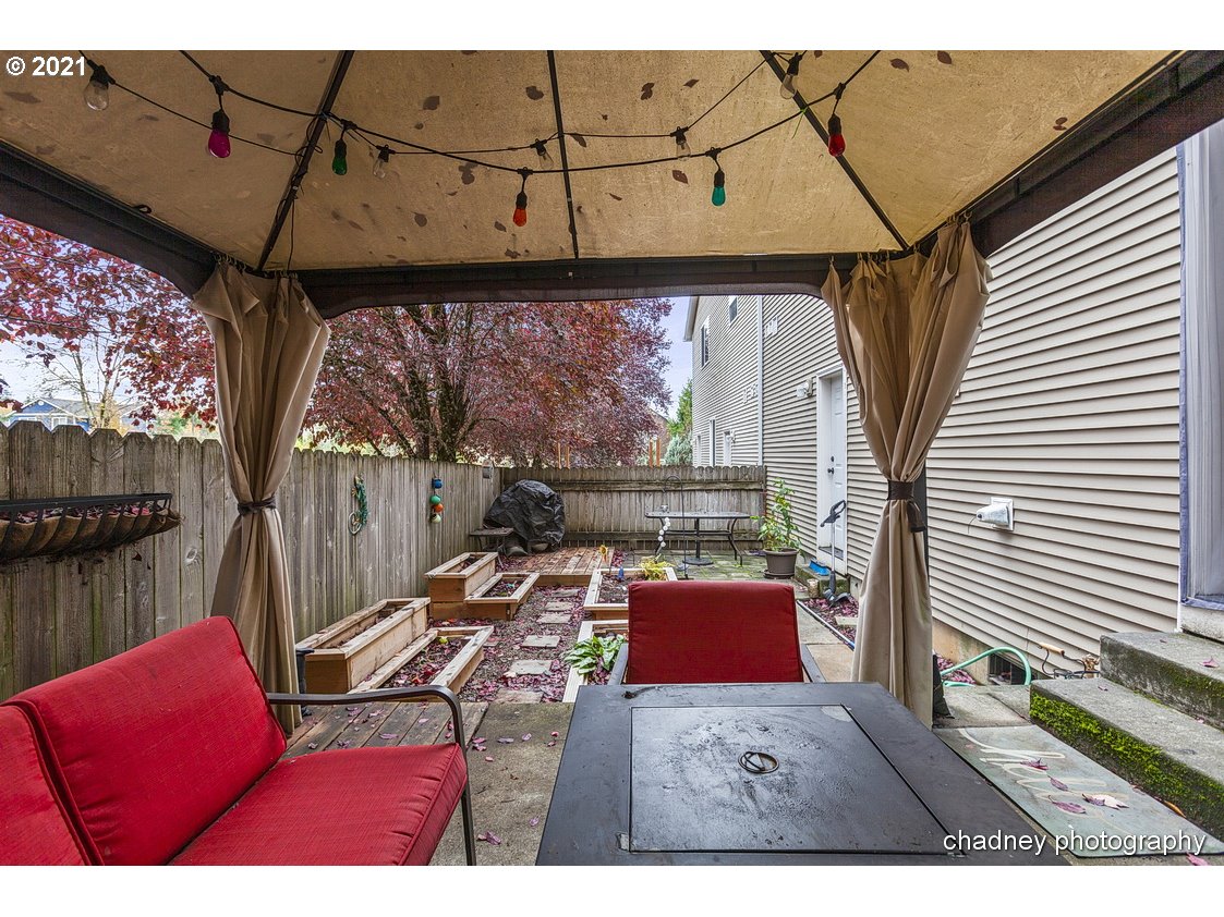 39591 Dubarko Road Sandy, OR 97055 - Photo 22 of 23 a view of deck with patio
