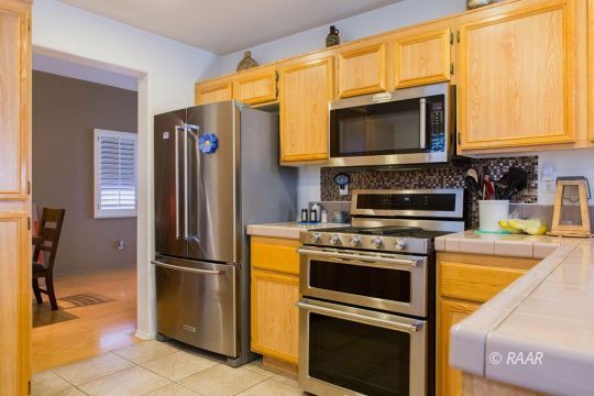 1233 Rebecca Avenue Ridgecrest, CA 93555 - Photo 10 of 34 Gallery Image 10