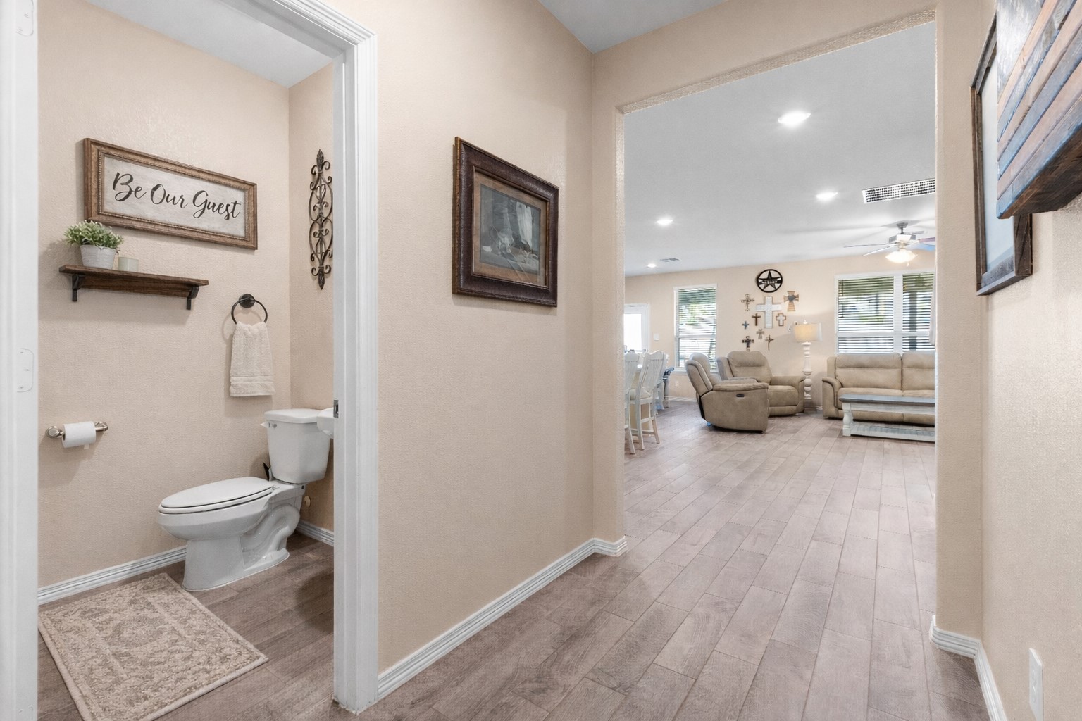 14499 Sunny Bend Way Conroe, TX 77303 - Photo 9 of 41 a view of bathroom