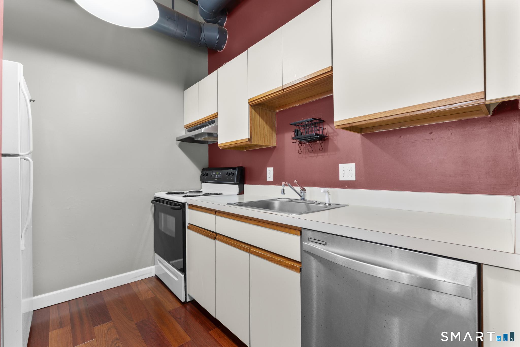 92 Main Street, Unit 417 Deep River, CT 06417 - Photo 13 of 26