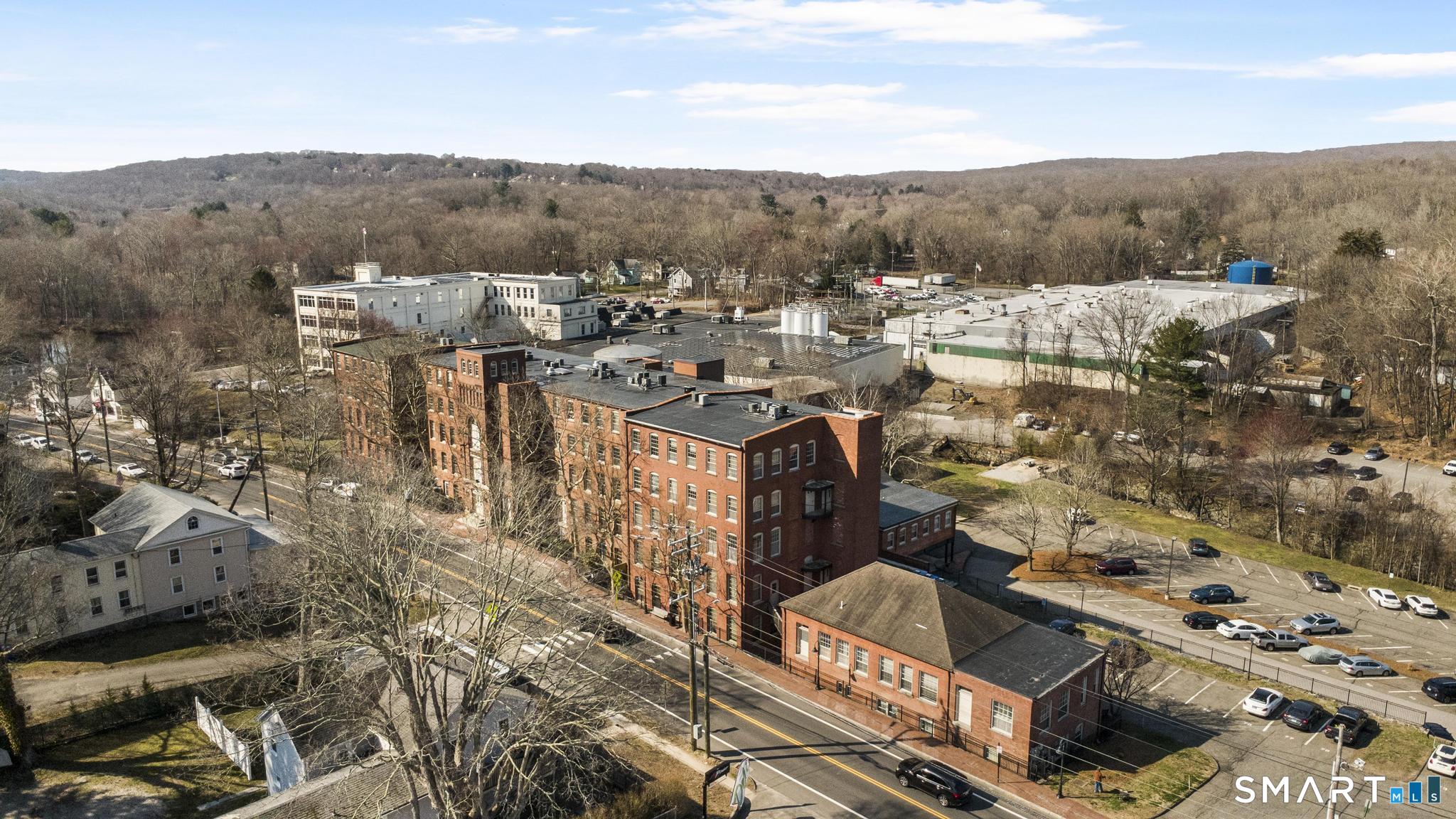 92 Main Street, Unit 417 Deep River, CT 06417 - Photo 21 of 26