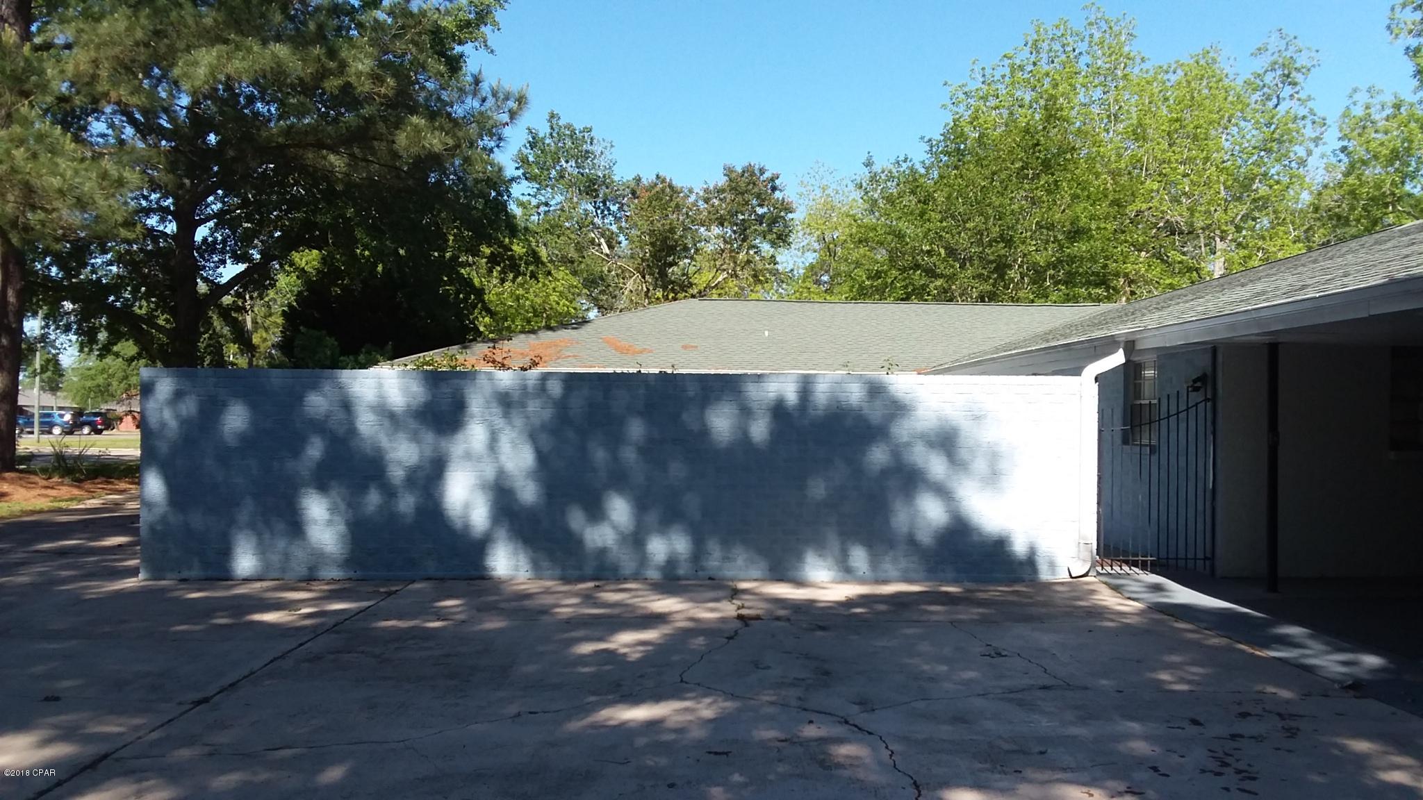 645 3rd Street Chipley, FL 32428 - Photo 21 of 33