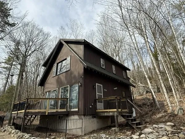 $2,000 | 702 Little Lake Sunapee Road, New London, NH 03257