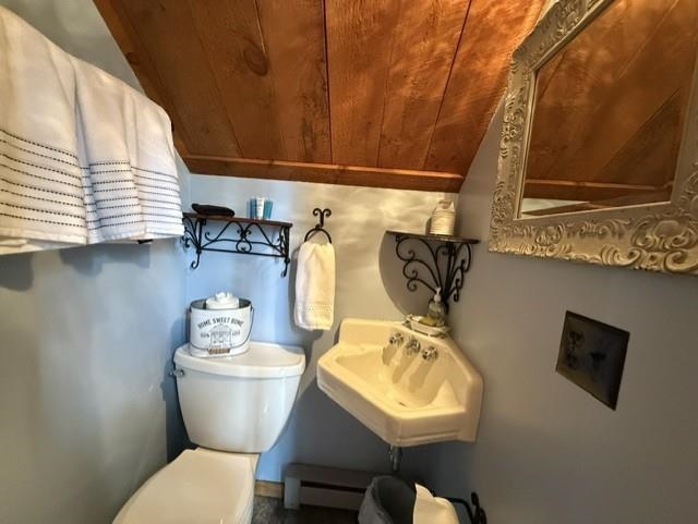 702 Little Lake Sunapee Road New London, NH 03257 - Photo 6 of 14