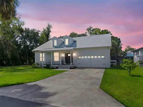 $635,000 | 1432 Southeast 4th Avenue, Crystal River, FL 34429