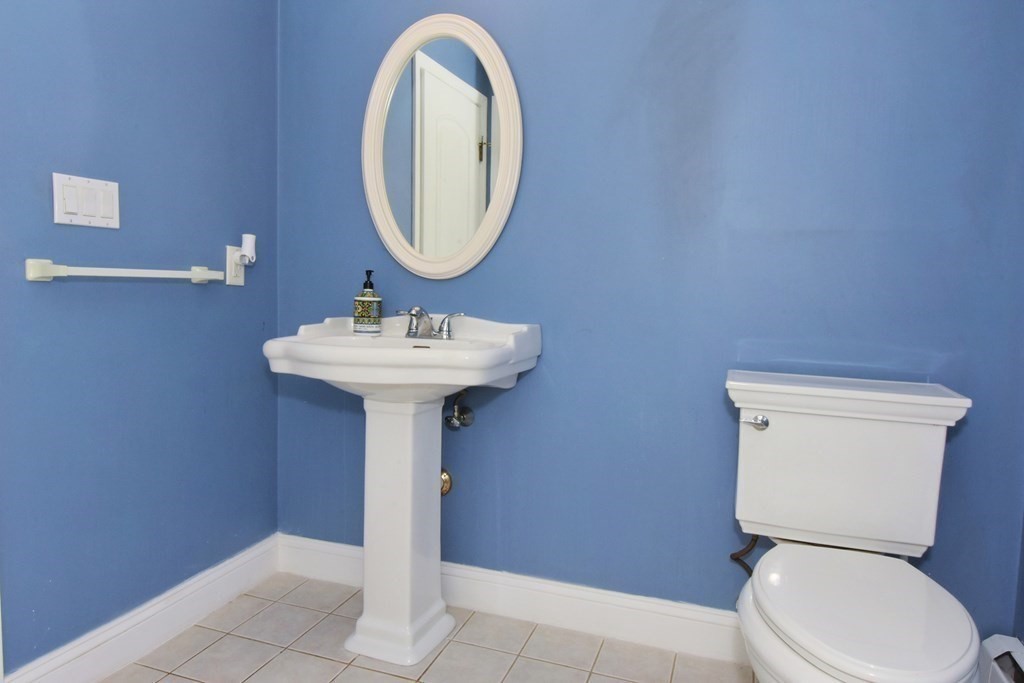 7 Beverly Road, Unit 7 Shrewsbury, MA 01545 - Photo 26 of 40 Gallery Image 26